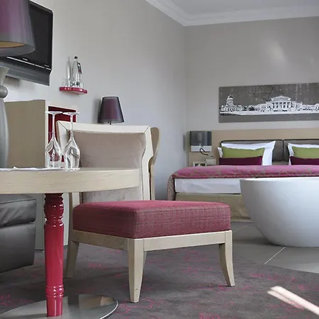 Gendarm Nouveau Hotel 4*