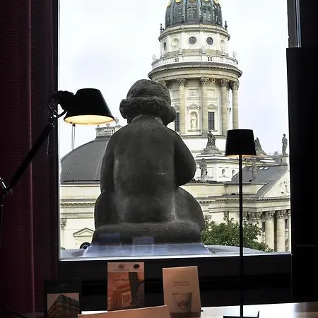 Gendarm Nouveau 4* Berlin